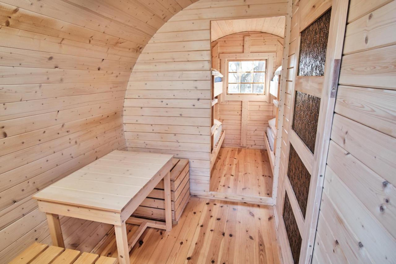 Viking Houses Strnadovsky Mlyn Jesenice  Eksteriør billede
